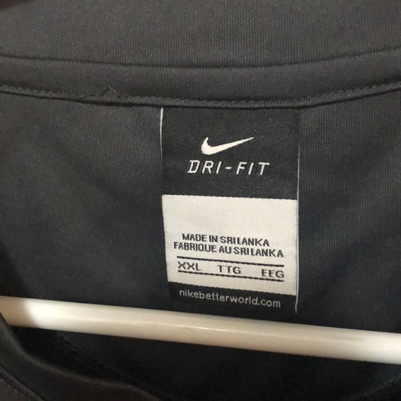 Nike Dri-fit workout t shirt - Picture 3 of 6